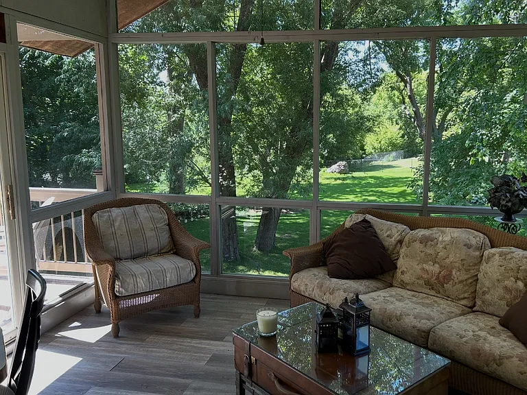 8348 Foxberry Dr — Photo 4