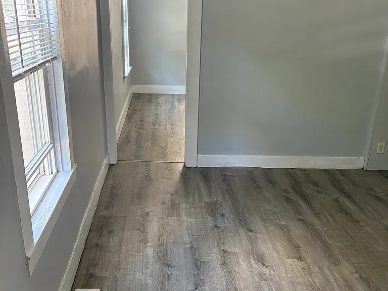 2 Chase Ave #1L — Photo 8