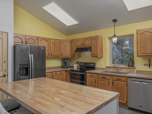 4th image of 2118 Dragonfly Ct