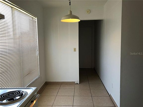 5th image of 758 Dromedary Dr