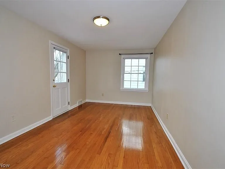 3578 Latimore Rd — Photo 16