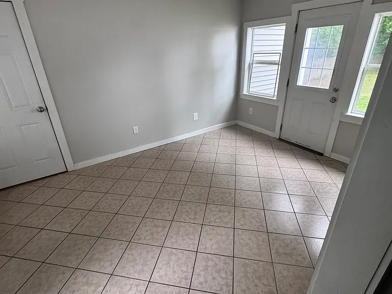 73 Spring Grove Ave — Photo 8