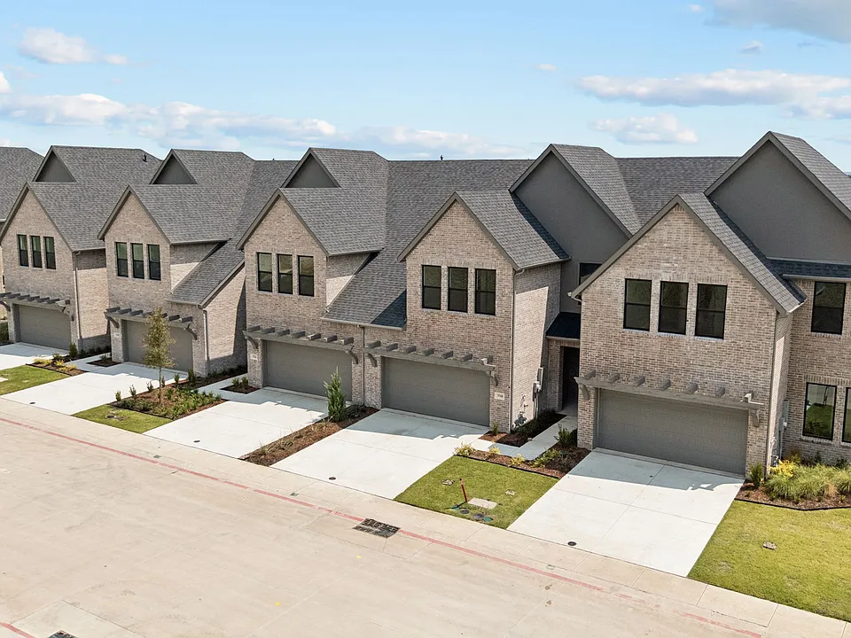 3540 Pierce Ln