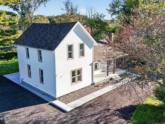 2nd image of 1506 Holt Rd