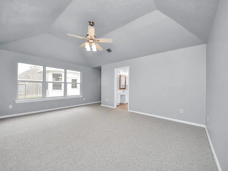 9711 Andrews Ln — Photo 24