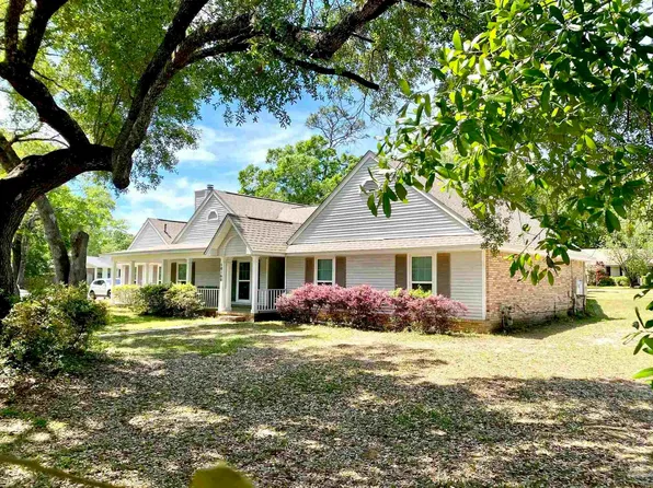 10160 Foxrun Rd, Pensacola, FL 32514