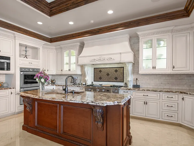 4358 Cresthaven Dr — Photo 21