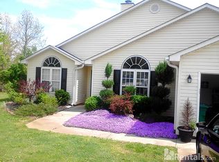 8 Turnstone Ct, Simpsonville, SC 29680