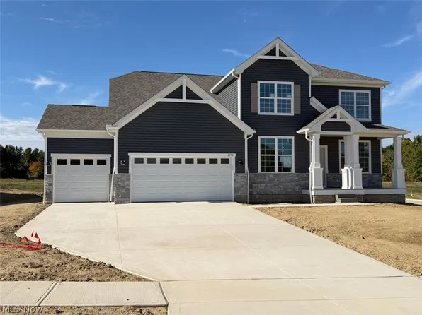 6292 Cooper Hawk Dr, Medina, OH 44256