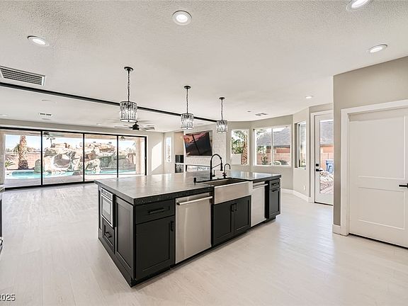2nd image of 3892 Pasilla Ave