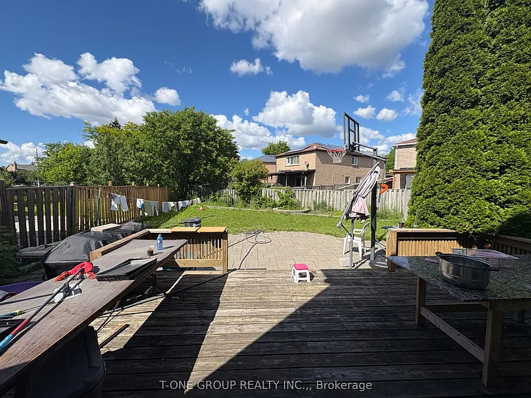 95 Dunbar Cres — Photo 25