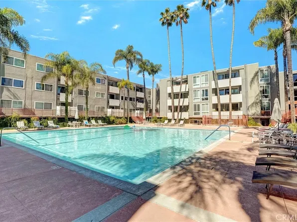 4915 Tyrone Ave APT 325, Sherman Oaks, CA 91423