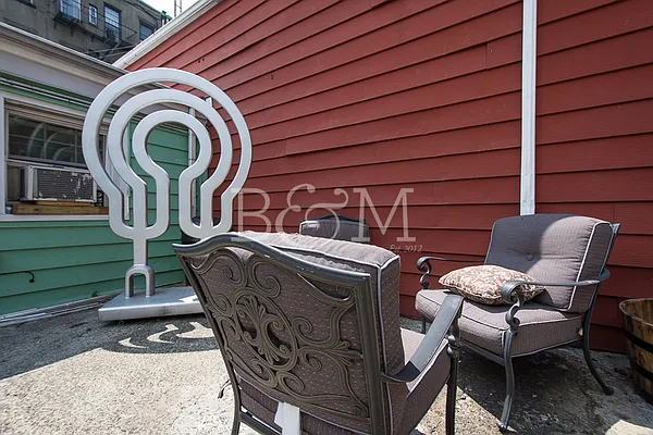 Rented by Brick&Mortar | media 8
