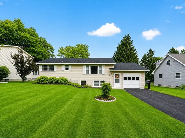 117 Suffolk Rd, Syracuse, NY 13219
