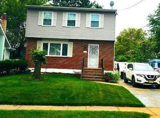 1745 W River Dr, Pennsauken, NJ