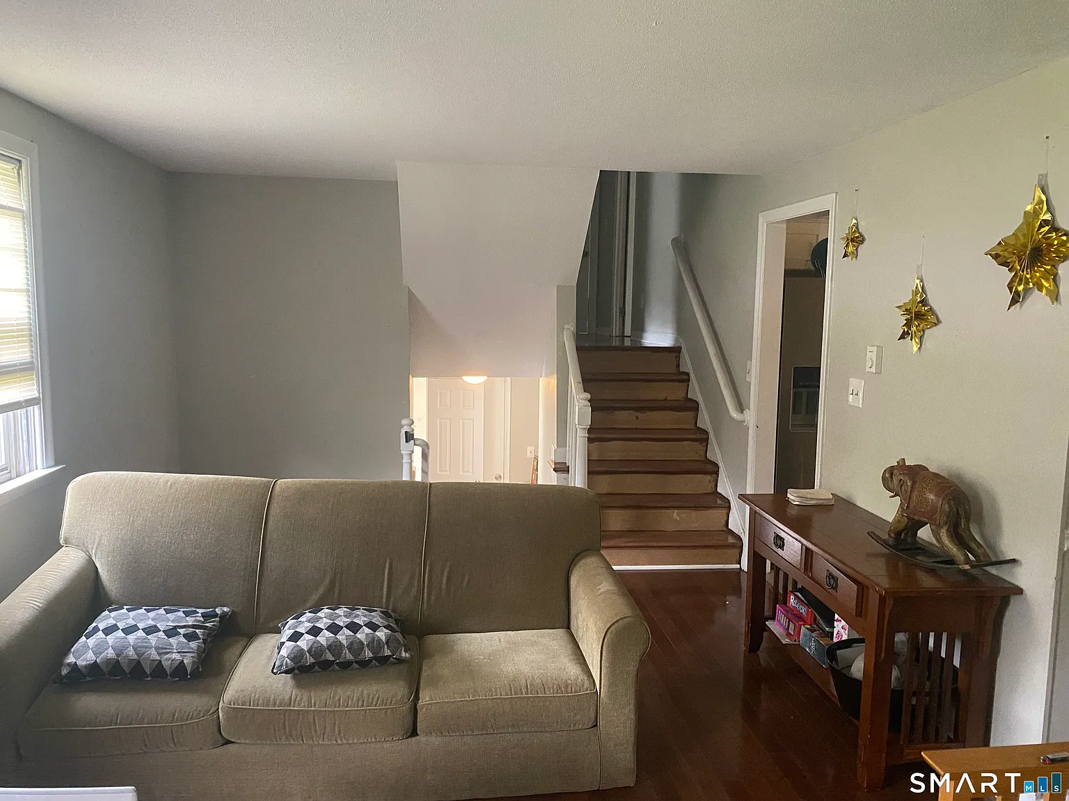 3 bed, 1.5 bath, 1512 sqft, $3,100 — Photo 3