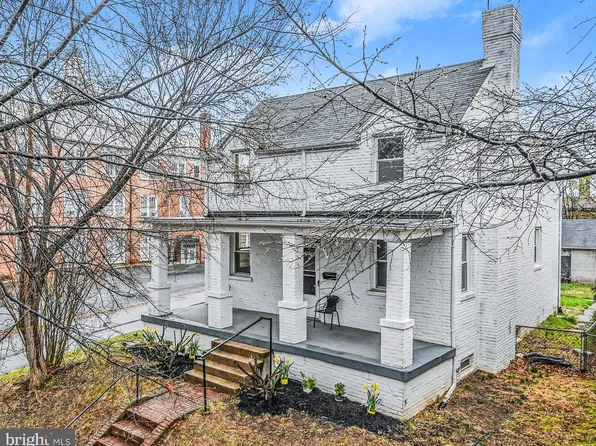 3809 35th St, Mount Rainier, MD 20712