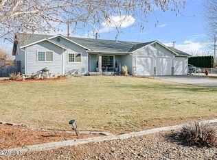 135 Rivers Edge Ln, Yakima, WA 98901