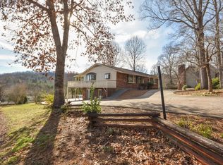 146 Heathwood Ln, Franklin, NC 28734