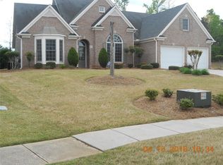 7724 The Lakes Dr, Fairburn, GA 30213