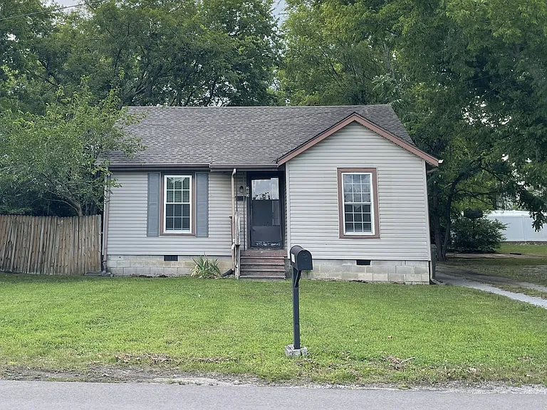 203 Sycamore St — Photo 1