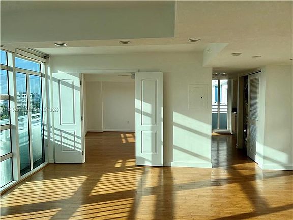 3rd image of 7600 Collins Ave APT 600