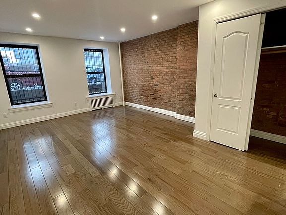5th image of 8 E 74th St Ste A