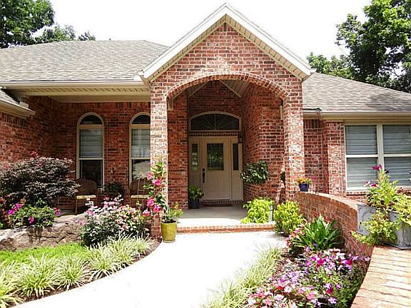2nd image of 9 Norman Ln