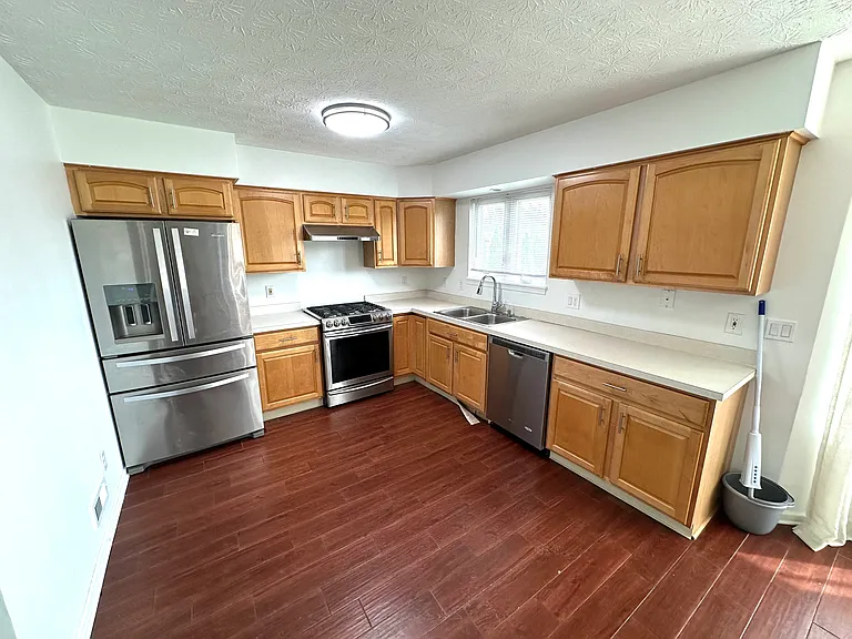 281 Potters Cir — Photo 4