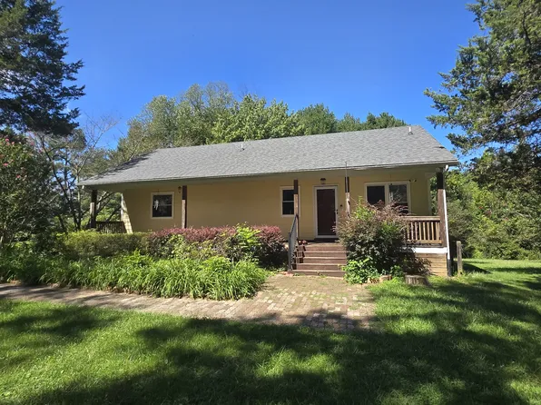5900 Bradley Ln, Spotsylvania, VA 22551