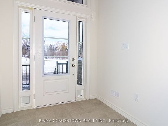 3rd image of 1227 Corm St Unit 6