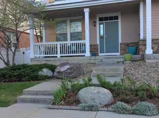 923 N Roslyn Ct, Denver, CO 80230