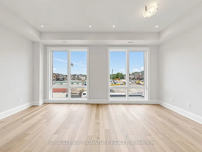 433 York Downs Blvd — Photo 3