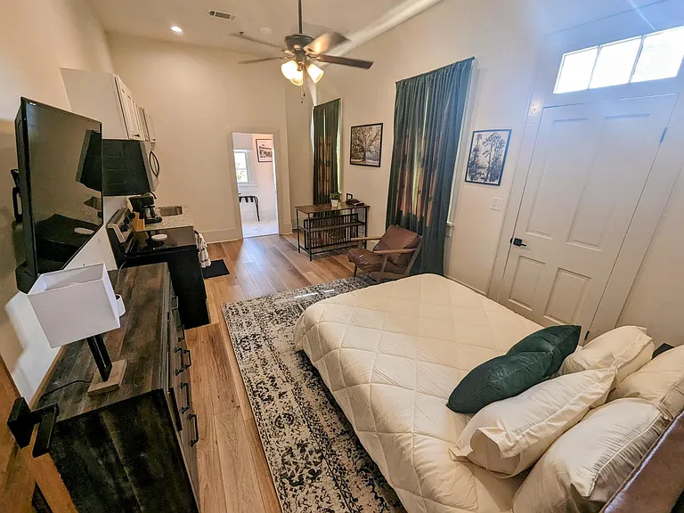 939 Elysian Fields Ave #6 — Photo 9