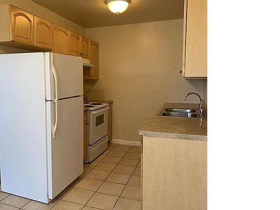 4th image of 3107 E 18th St