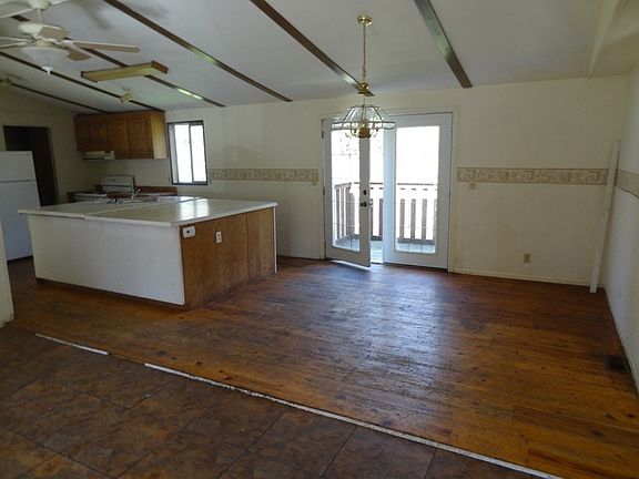 5th image of 170 NE Forest Creek Dr