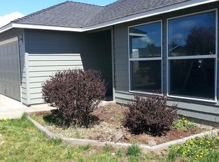 1858 NE 7th St, Redmond, OR 97756