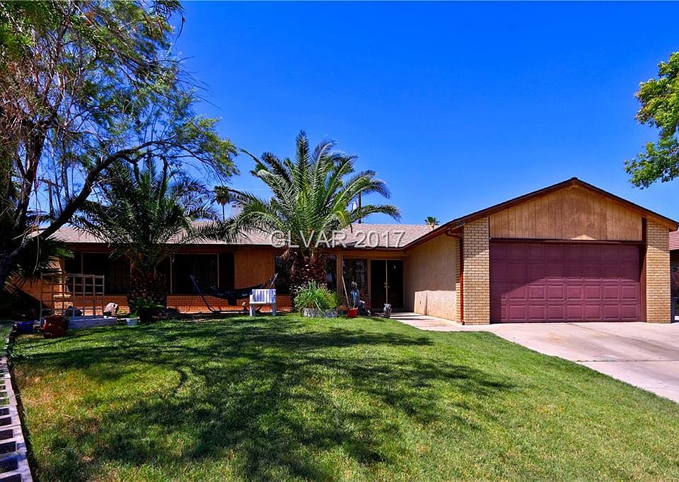 1st image of 704 Glen Abbey Cir