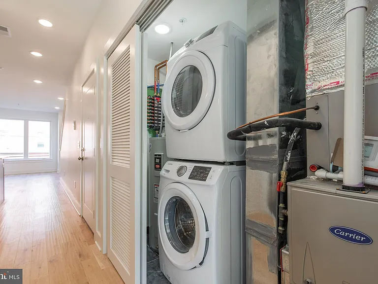 2406 W Master St #2 — Photo 14