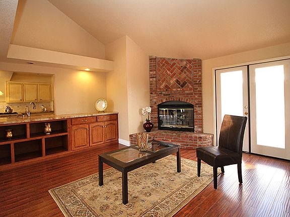 3rd image of 1341 Shetland Ct