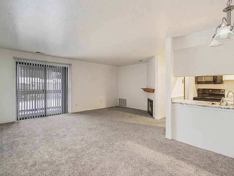 The View Apartments and Townhomes — Photo 20