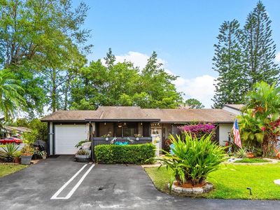 36 N Mahoris Drive, West Palm Beach, FL, 33411