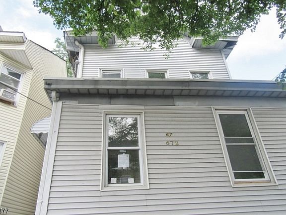 3rd image of 670-672 E 24th St