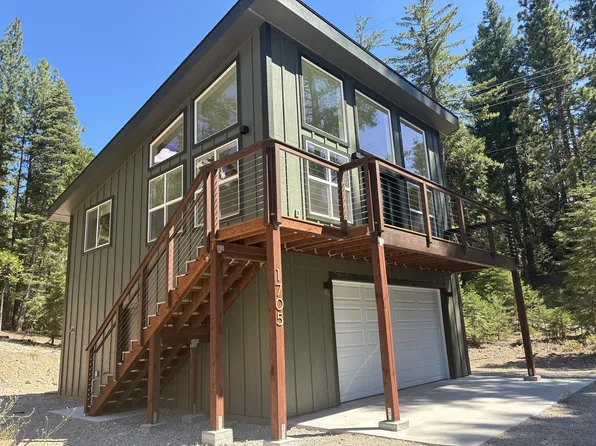 1705 Laura Marie Ln, Mount Shasta, CA 96067