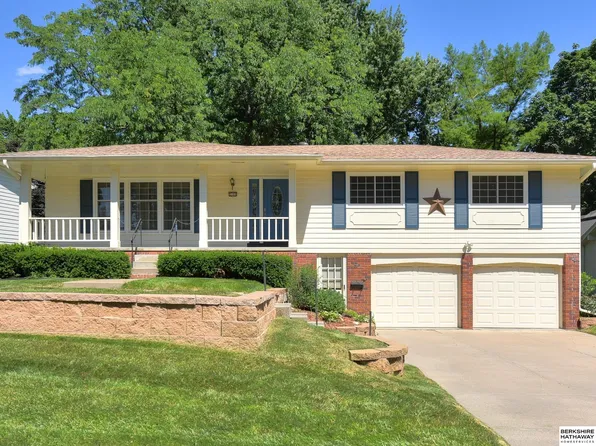 2105 S 133rd Ave, Omaha, NE 68144
