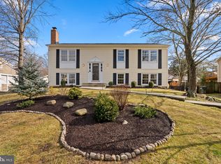 1513 Coat Ridge Rd, Herndon, VA 20170