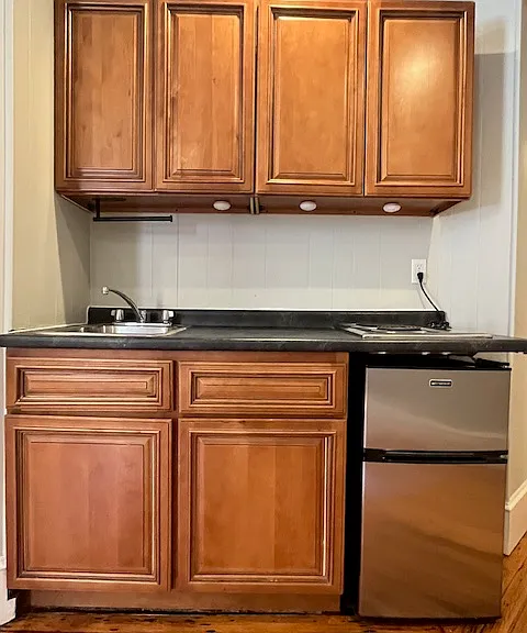 868 Beacon St #2 — Photo 2