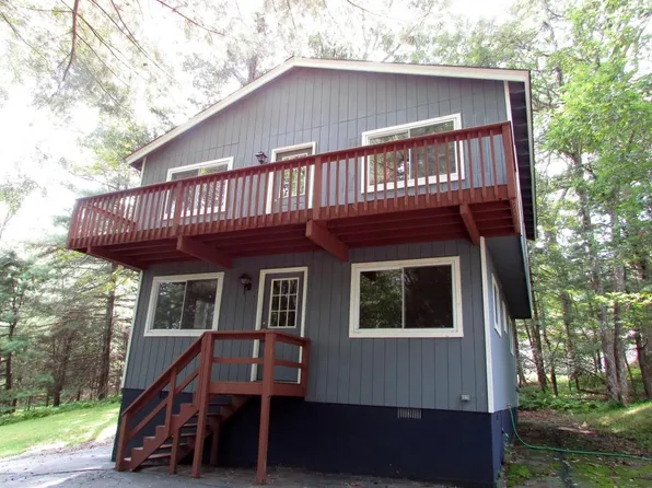 110 Sequoia Ln, Milford, PA 18337