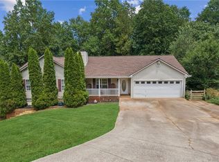 3338 Pennington Point Dr, Gainesville, GA 30507