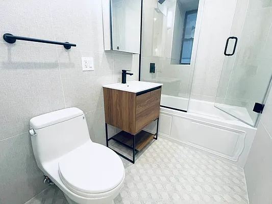 Rented by REAL New York | media 7